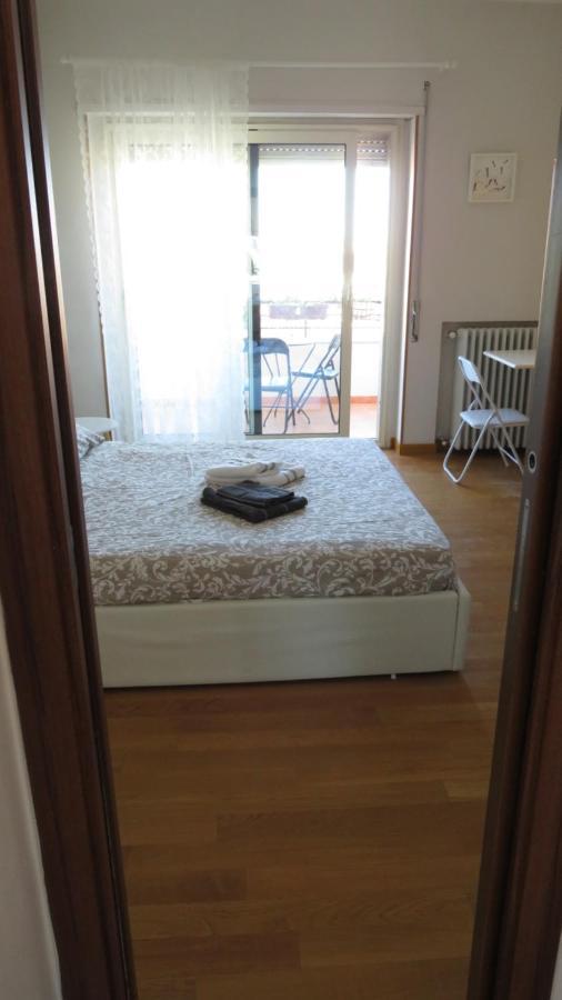 Luna Rossa Rooms Cagliari Bagian luar foto