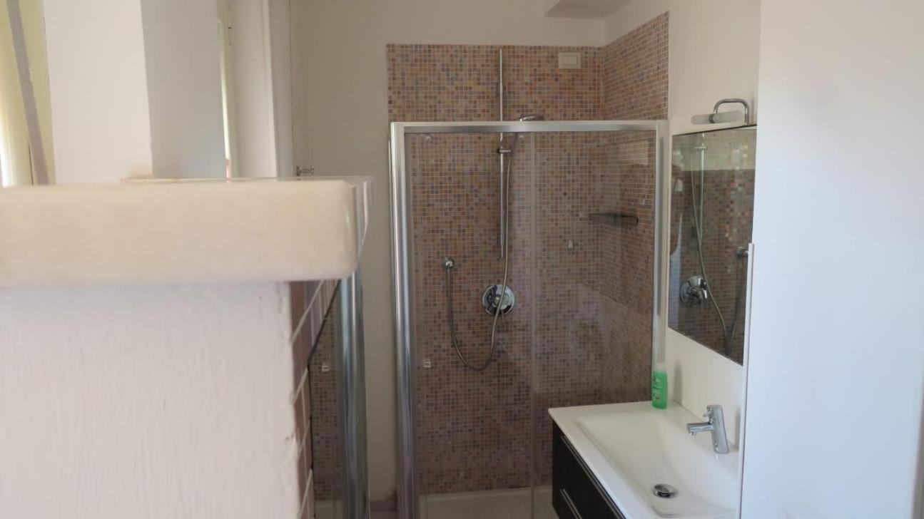 Luna Rossa Rooms Cagliari Ruang foto