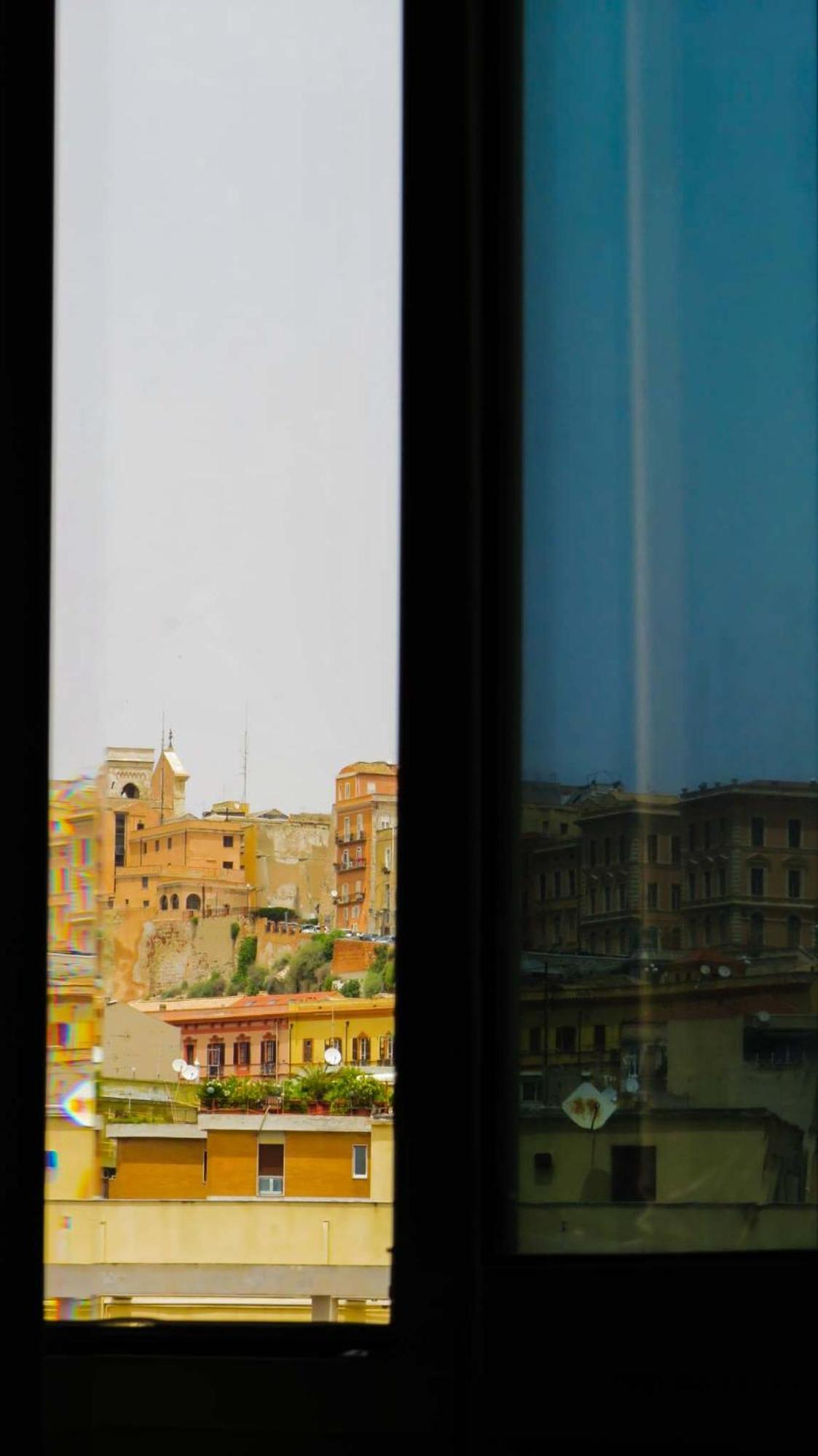 Luna Rossa Rooms Cagliari Ruang foto